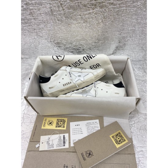 Golden Goose / Top Edition BALLSTAR Dirty Shoes