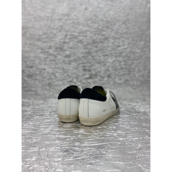 Golden Goose / Top Edition BALLSTAR Dirty Shoes