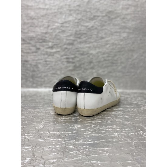 Golden Goose / Top Edition BALLSTAR Dirty Shoes