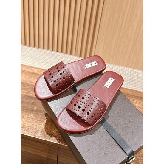slippers