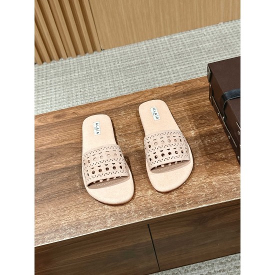 slippers