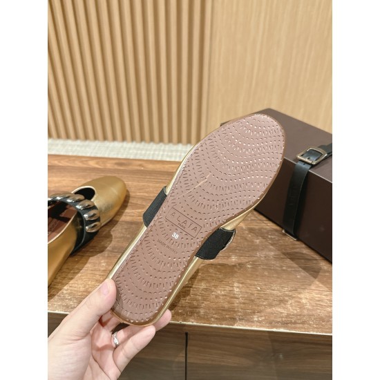 ballet shoes