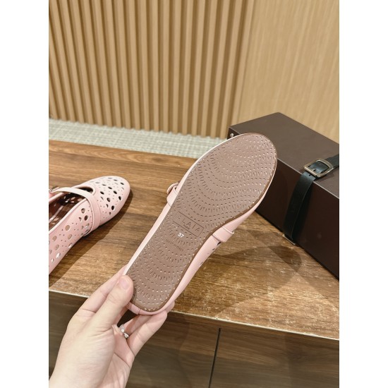 ballet shoes