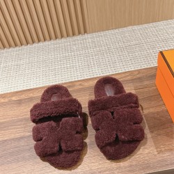  Cake Hair Slippers