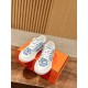Skateboard shoes