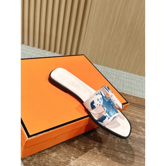 H slippers