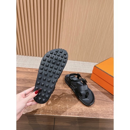 H Sandals