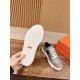 Skateboard shoes
