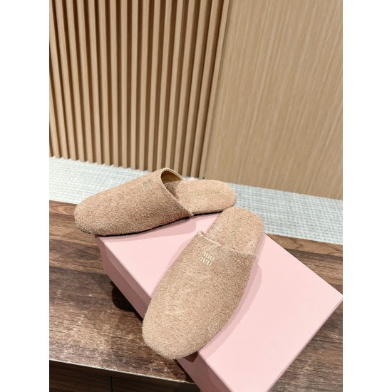 slippers