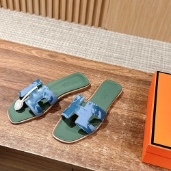 H slippers