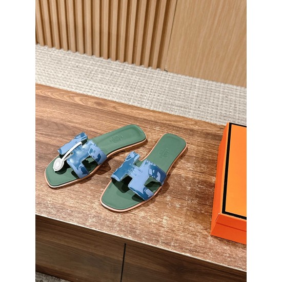H slippers