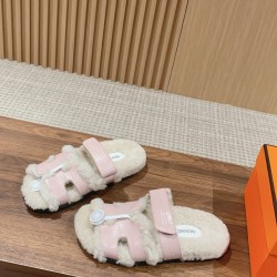  Cake Hair Slippers
