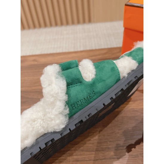  Cake Hair Slippers