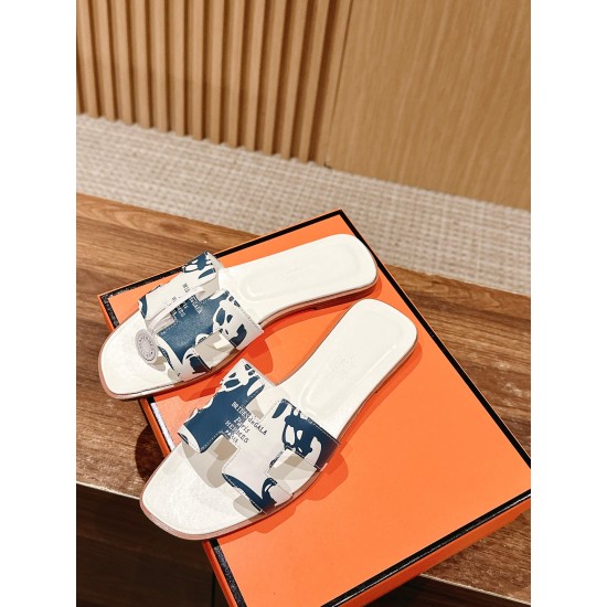 H slippers
