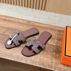 H slippers