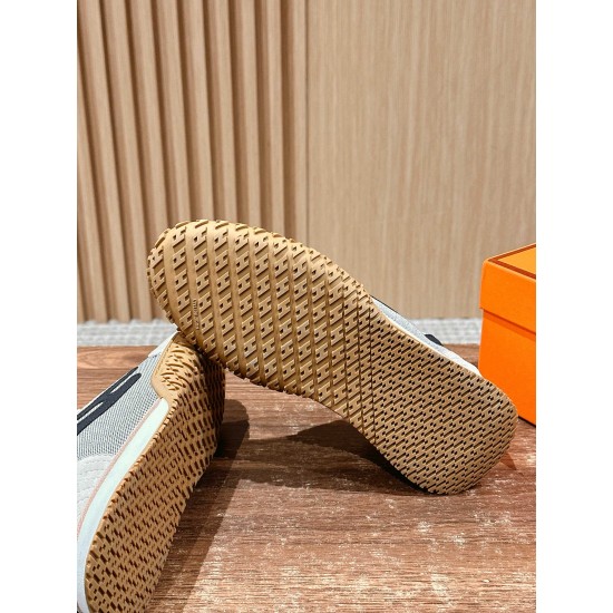 De Xun Shoes