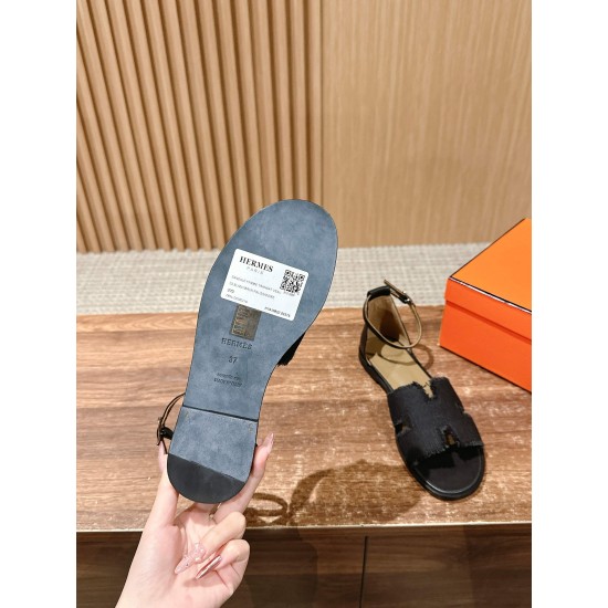 H slippers
