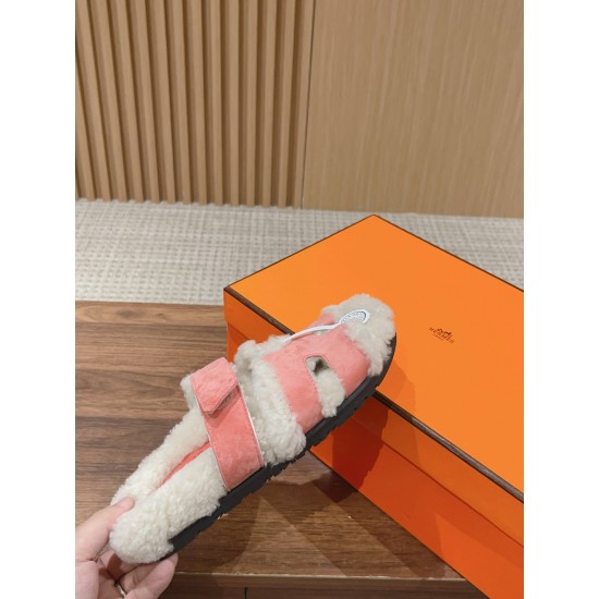  Cake Hair Slippers