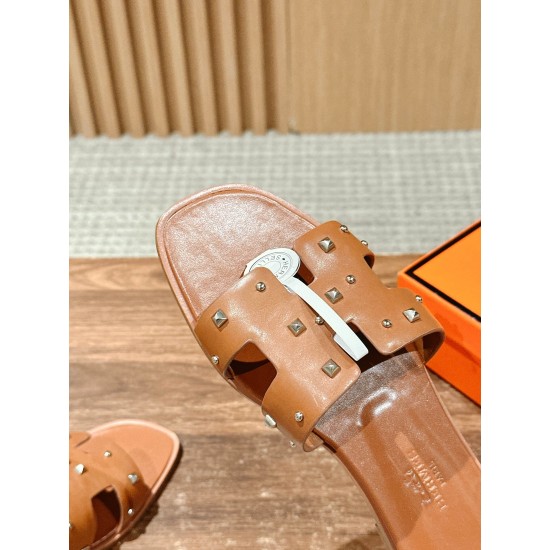 H slippers