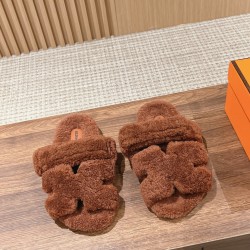  Cake Hair Slippers