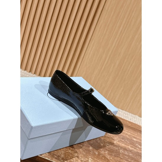 Nude shoes