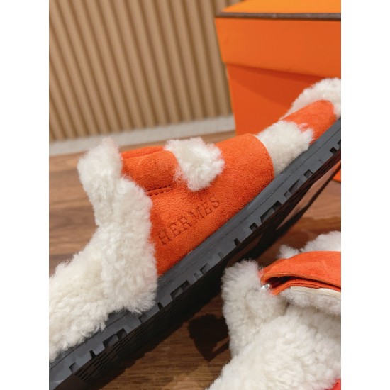  Cake Hair Slippers