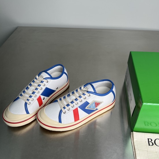 canvas shoe