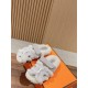  Cake Hair Slippers