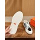 Skateboard shoes