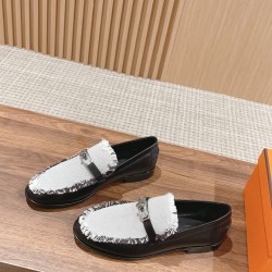 De Xun Shoes