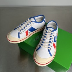 canvas shoe