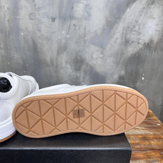 Nude shoes