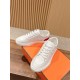 Skateboard shoes