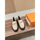 De Xun Shoes