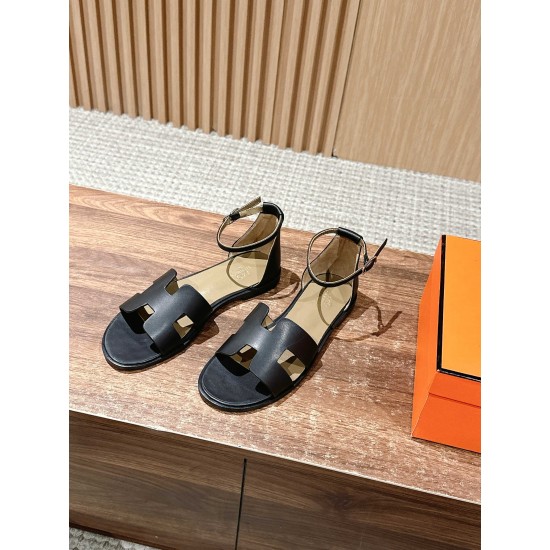 H slippers