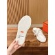 H lace up slippers