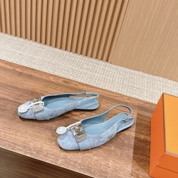H Sandals