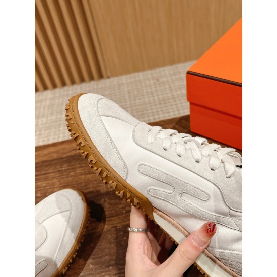 De Xun Shoes