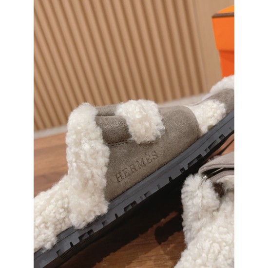  Cake Hair Slippers