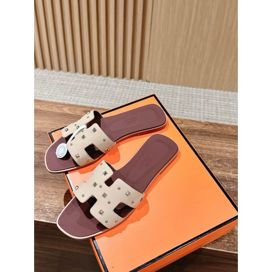 H slippers