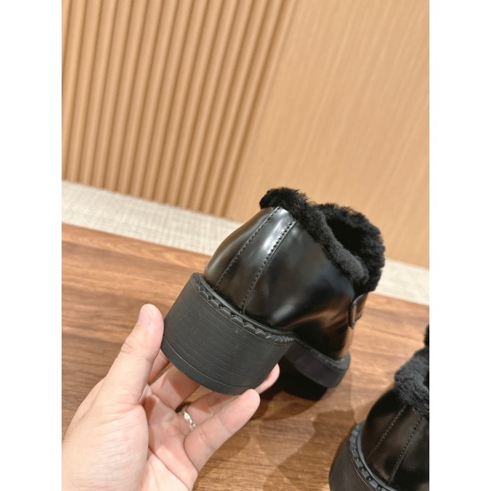 leather shoes
