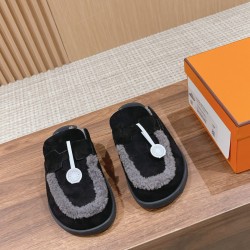 Plush slippers