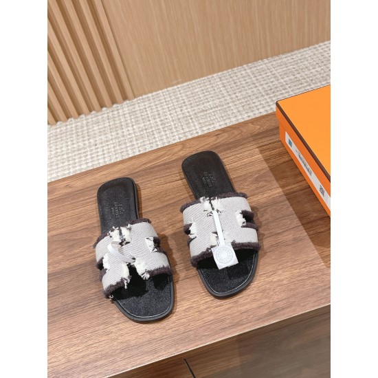 slippers