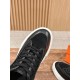 Skateboard shoes