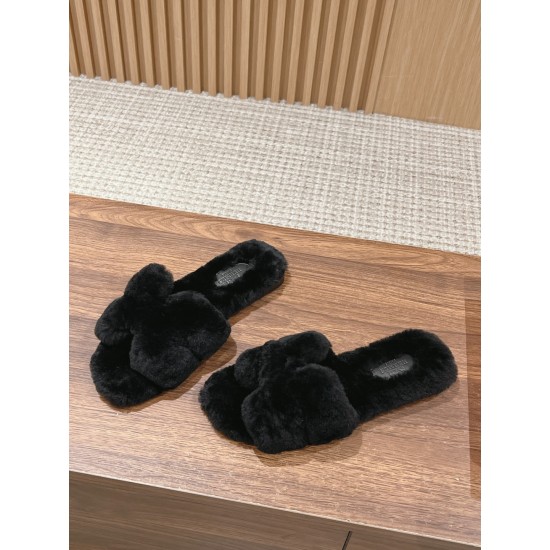 Plush slippers