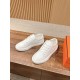 Skateboard shoes