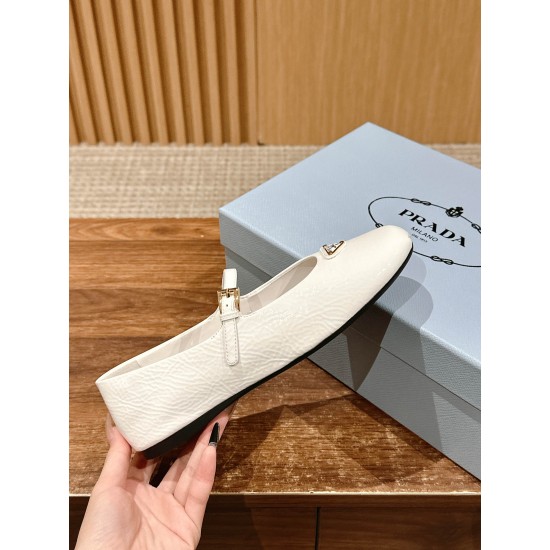 Nude shoes