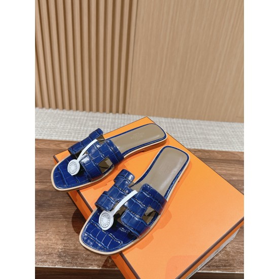 H slippers