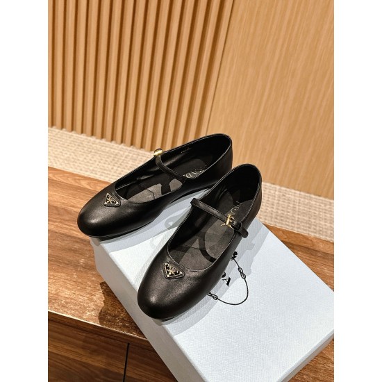 Nude shoes