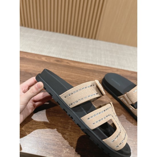 slippers